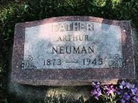 Arthur Gilman Neuman Grave Marker